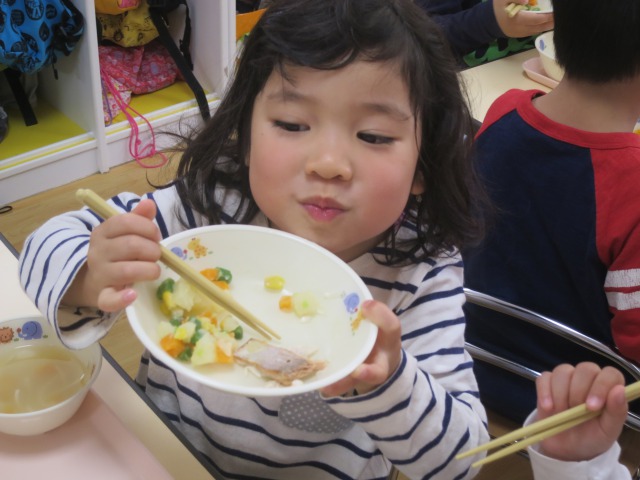 調理補助（パート）【キッズスクウェア丸の内永楽ビル（東京都認証）/大手町駅　徒歩3分】